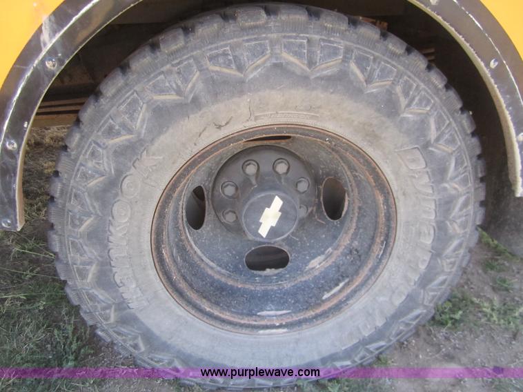 image for item B3018 1997 Chevrolet G3500 Blue Bird school bus