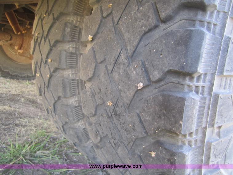 image for item B3018 1997 Chevrolet G3500 Blue Bird school bus