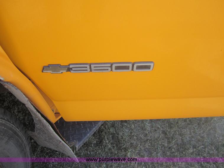 image for item B3018 1997 Chevrolet G3500 Blue Bird school bus