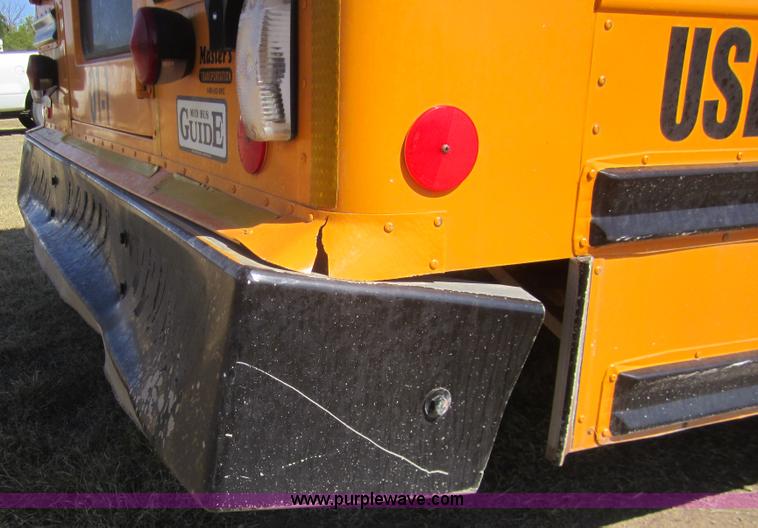 image for item B3019 2001 Chevrolet Express G3500 school bus