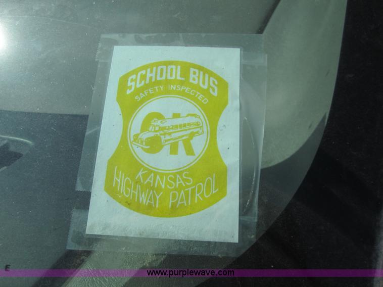 image for item B3019 2001 Chevrolet Express G3500 school bus