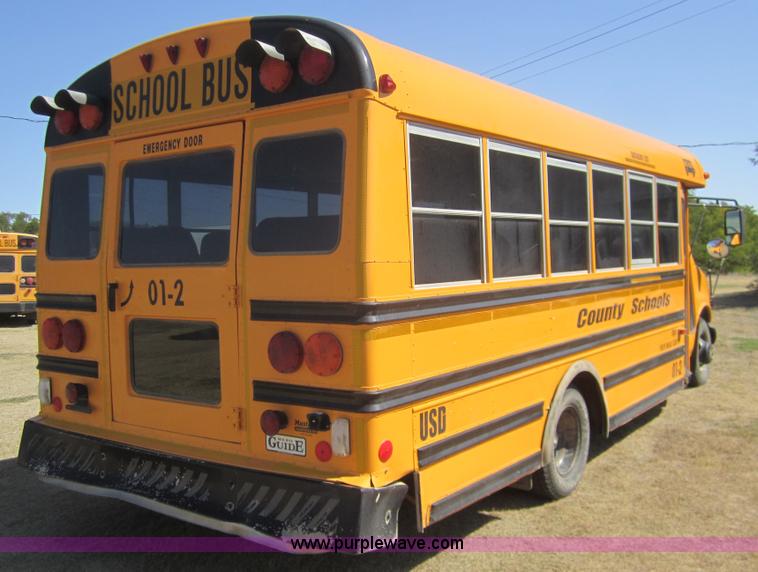 image for item B3020 2001 Chevrolet Express G3500 school bus