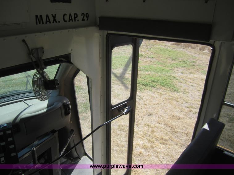 image for item B3020 2001 Chevrolet Express G3500 school bus