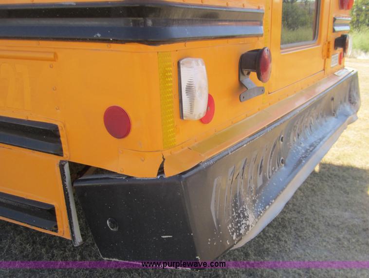 image for item B3020 2001 Chevrolet Express G3500 school bus