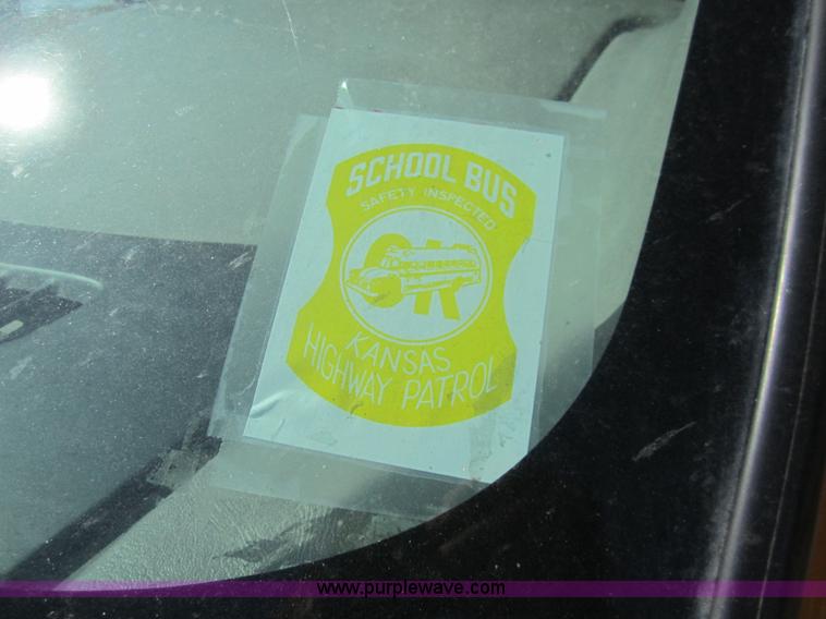 image for item B3020 2001 Chevrolet Express G3500 school bus