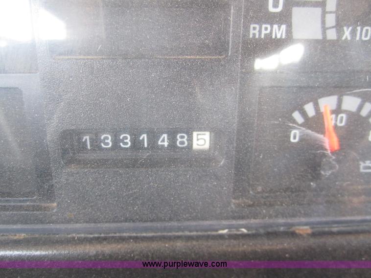 image for item B3021 1996 Chevrolet B7 Blue Bird school bus