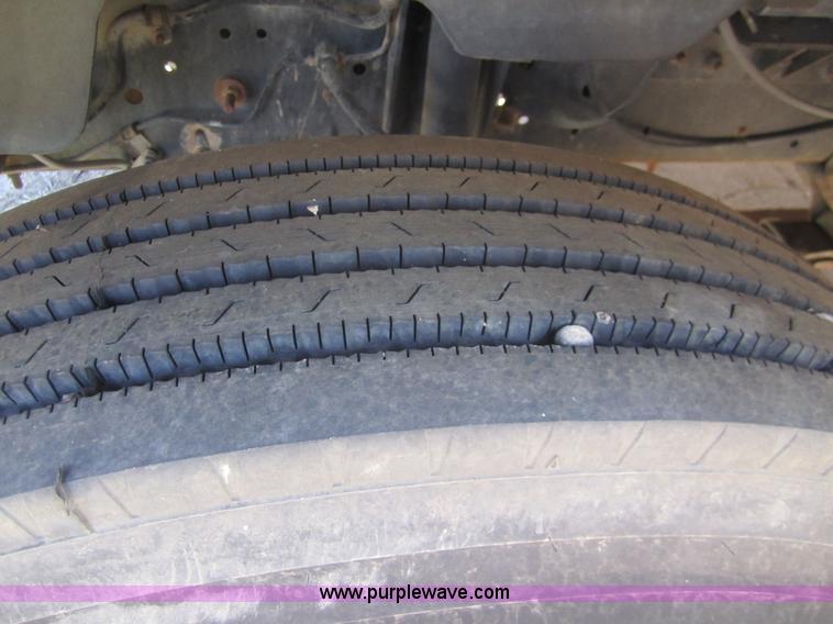 image for item B3021 1996 Chevrolet B7 Blue Bird school bus