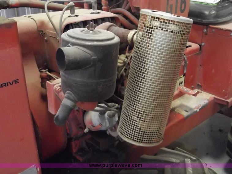 image for item B5005 Ditch Witch J20D trencher