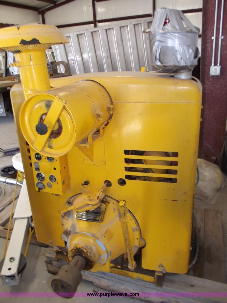 image for item B5007 1968 International UV549 eight cylinder LP engine