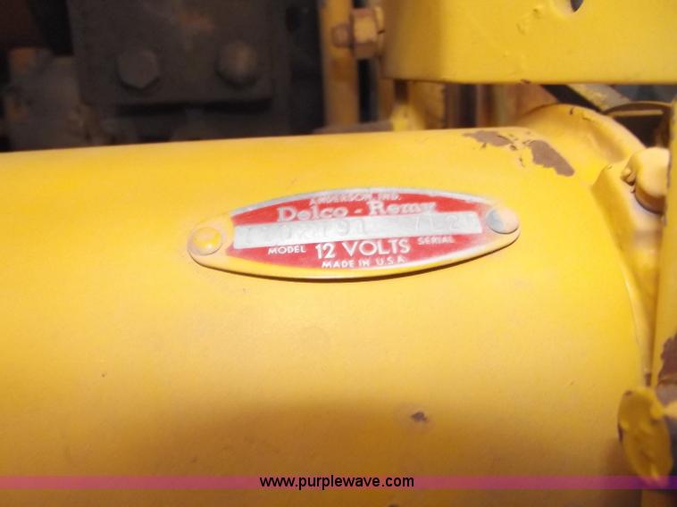 image for item B5007 1968 International UV549 eight cylinder LP engine