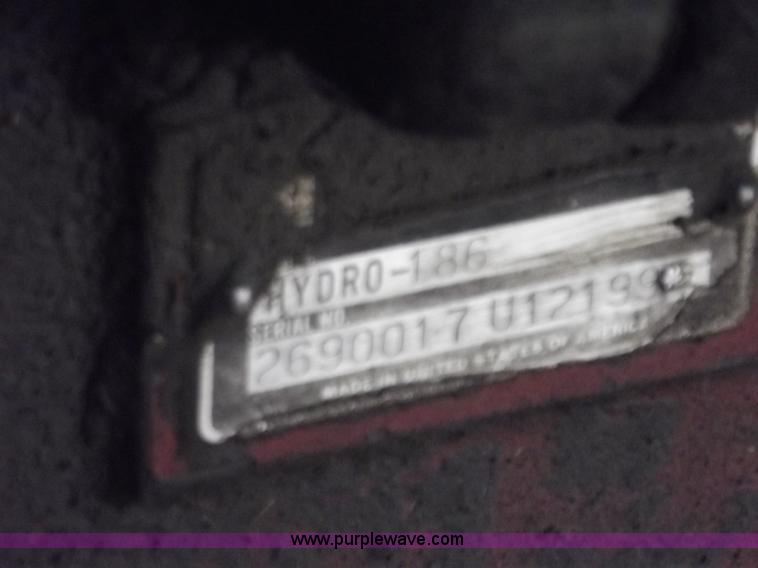 image for item B5015 International 186 tractor