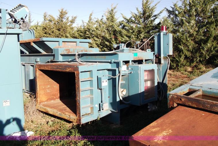 image for item B5018 1997 Marathon two ram trash baler