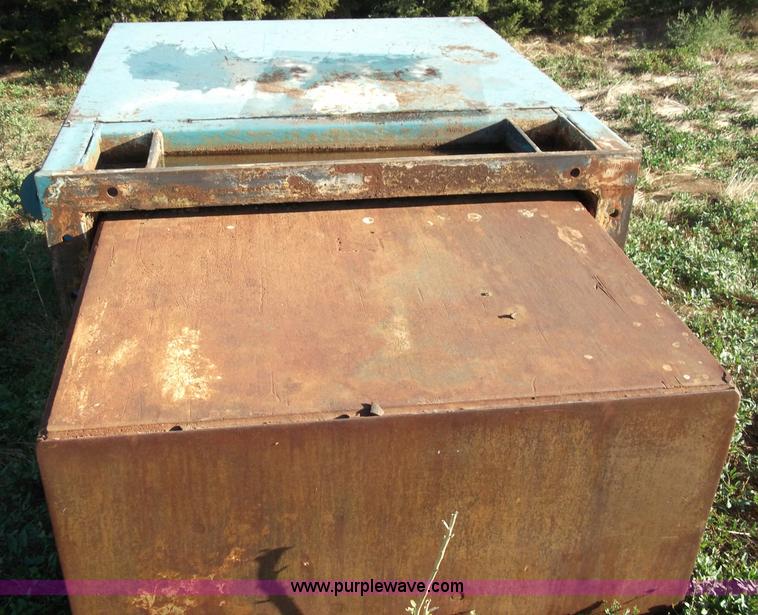 image for item B5018 1997 Marathon two ram trash baler