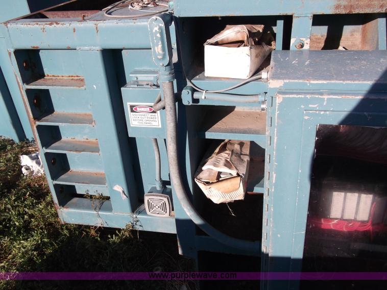 image for item B5018 1997 Marathon two ram trash baler