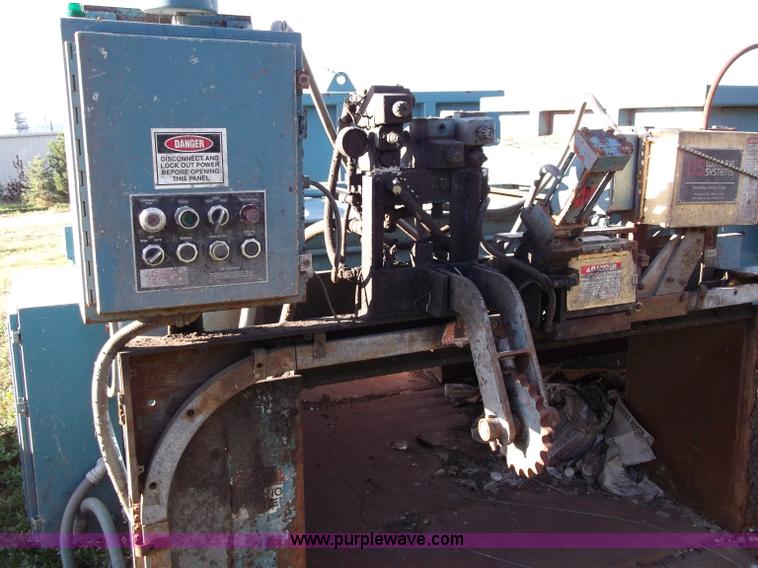 image for item B5018 1997 Marathon two ram trash baler