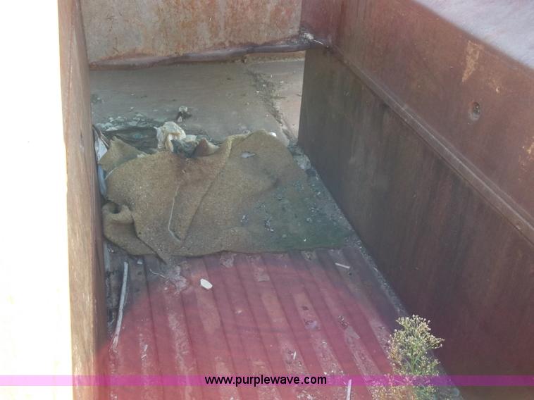 image for item B5018 1997 Marathon two ram trash baler