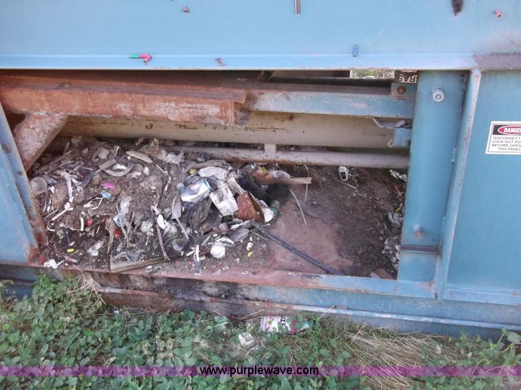 image for item B5018 1997 Marathon two ram trash baler