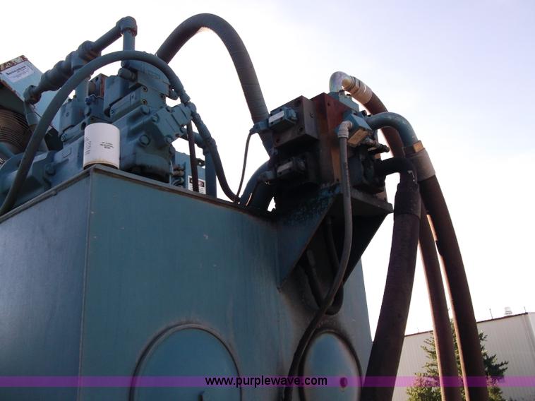 image for item B5018 1997 Marathon two ram trash baler