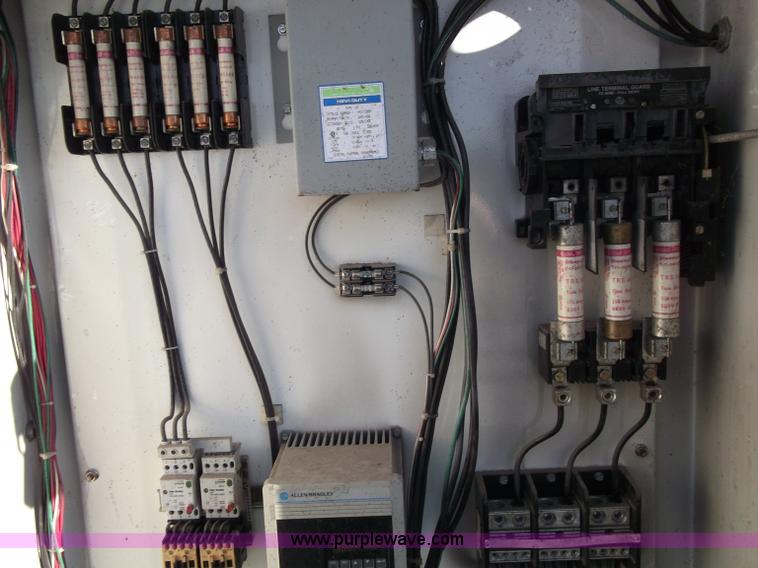 image for item B5018 1997 Marathon two ram trash baler