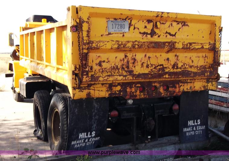 image for item B5021 1975 AMG M820 5T dump truck