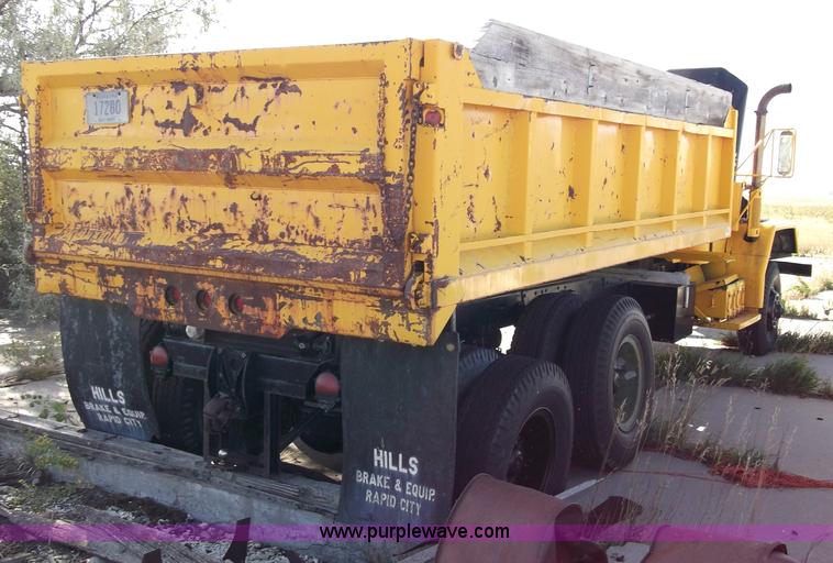 image for item B5021 1975 AMG M820 5T dump truck