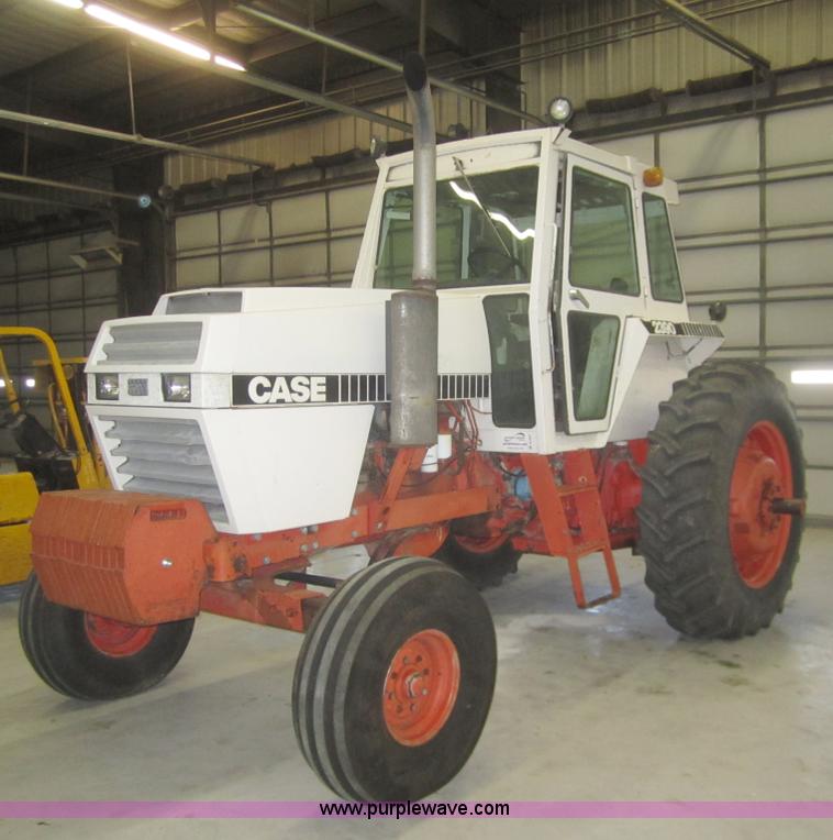 image for item B5507 1980 Case 2390 tractor