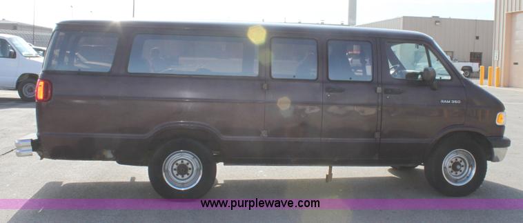 image for item B8501 1994 Dodge Ram B350 van