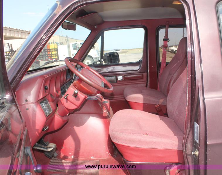image for item B8501 1994 Dodge Ram B350 van