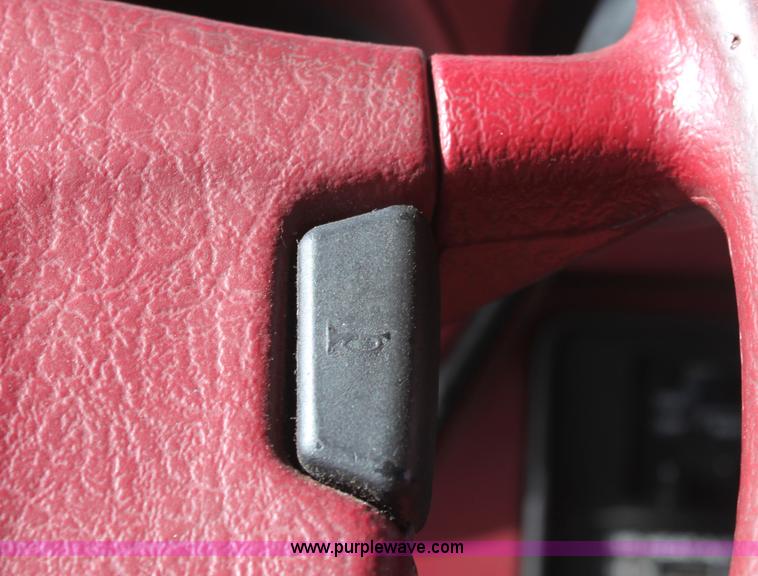 image for item B8501 1994 Dodge Ram B350 van