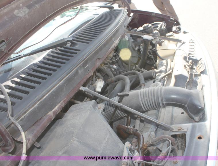 image for item B8501 1994 Dodge Ram B350 van