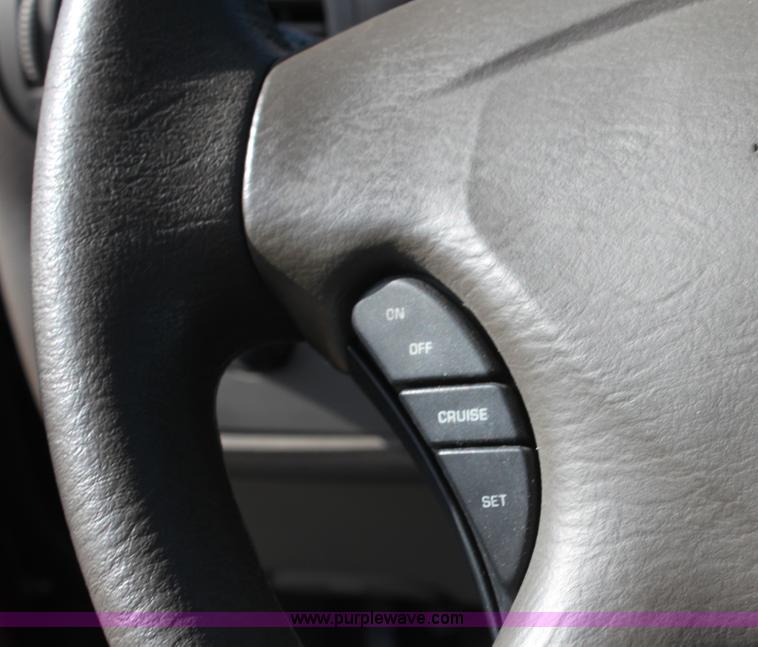 image for item B8502 2003 Dodge Caravan mini van