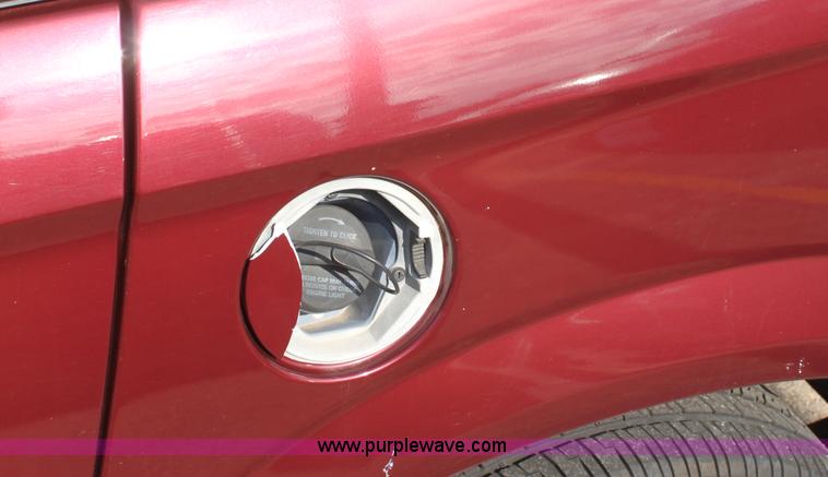 image for item B8502 2003 Dodge Caravan mini van