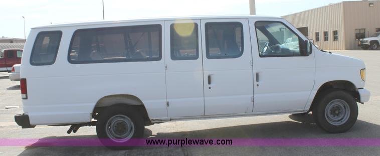 image for item B8503 1995 Ford E350 van