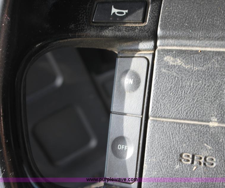 image for item B8503 1995 Ford E350 van