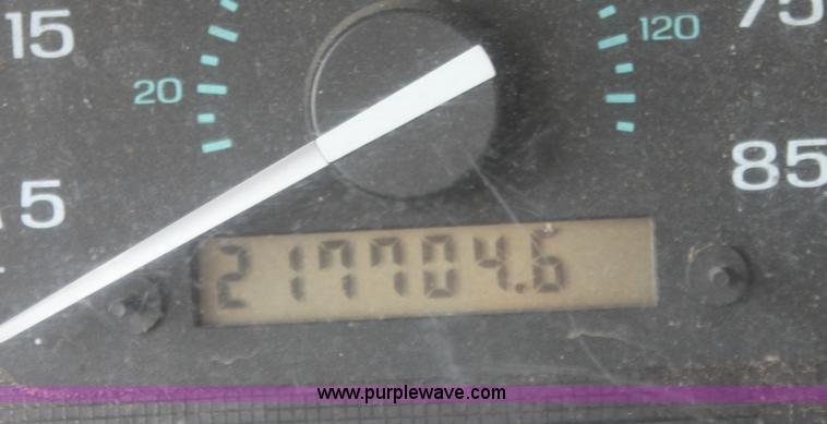 image for item B8503 1995 Ford E350 van