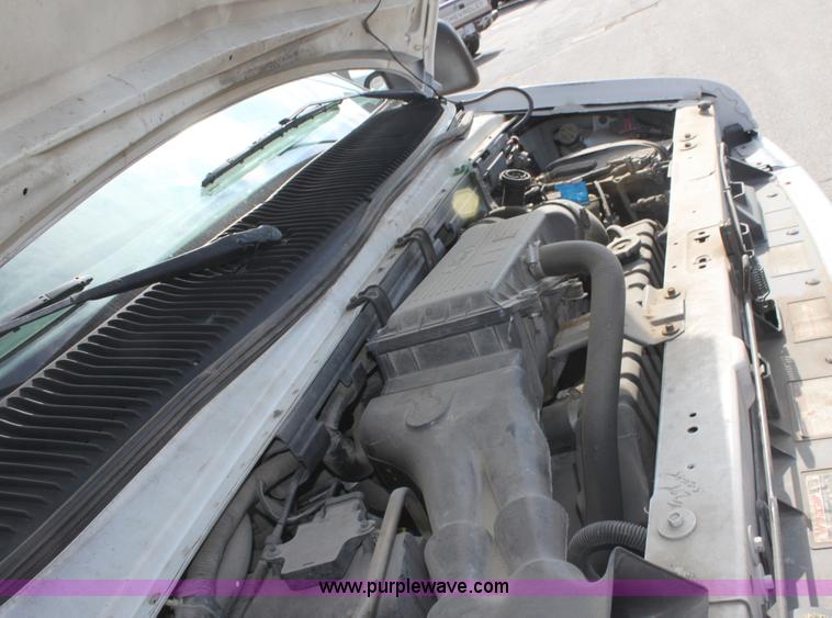 image for item B8503 1995 Ford E350 van