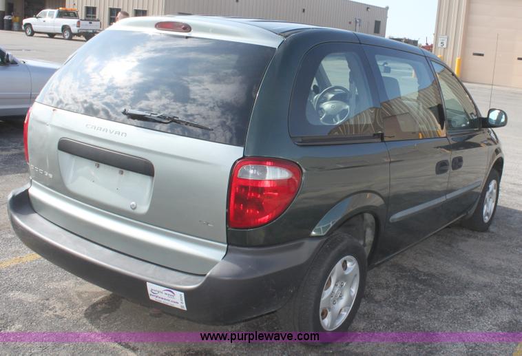 image for item B8504 2001 Dodge Caravan SE mini van