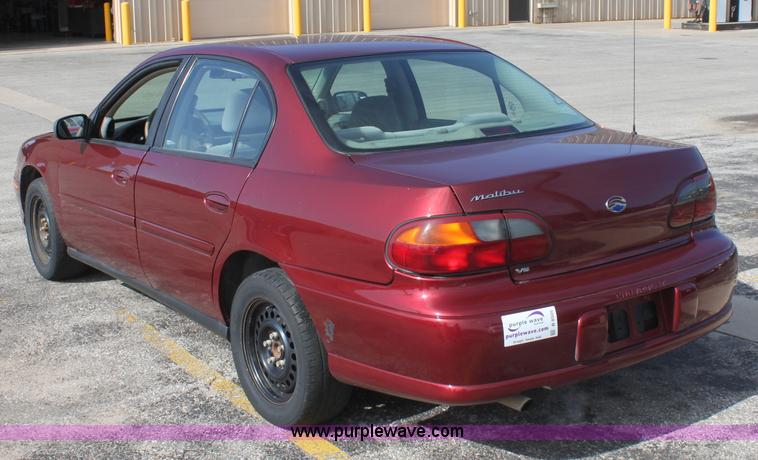 image for item B8505 2002 Chevrolet Malibu