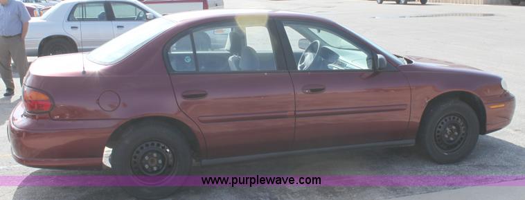 image for item B8505 2002 Chevrolet Malibu