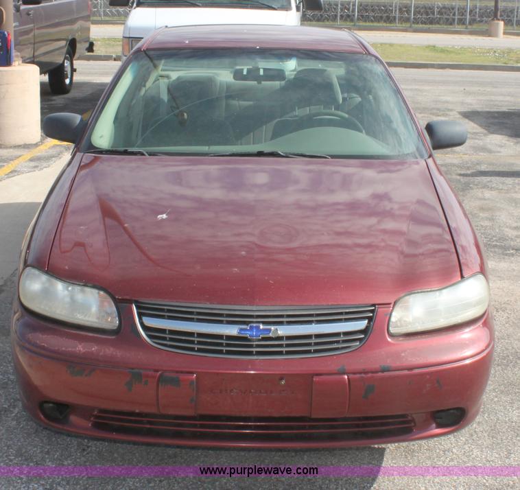 image for item B8505 2002 Chevrolet Malibu