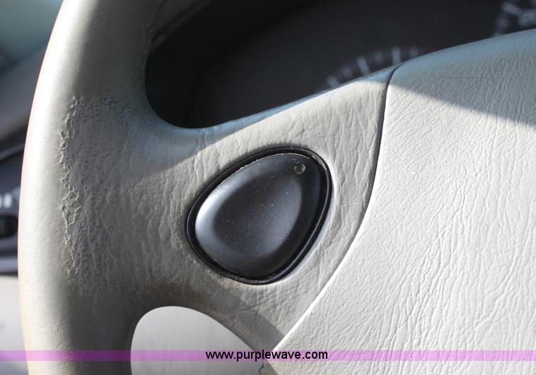 image for item B8505 2002 Chevrolet Malibu