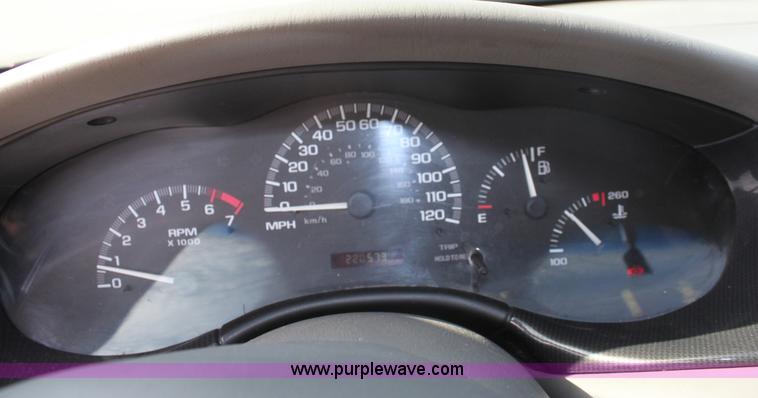 image for item B8505 2002 Chevrolet Malibu