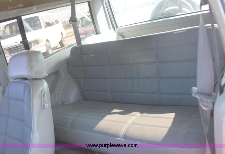 image for item B8506 1991 Jeep Cherokee SUV