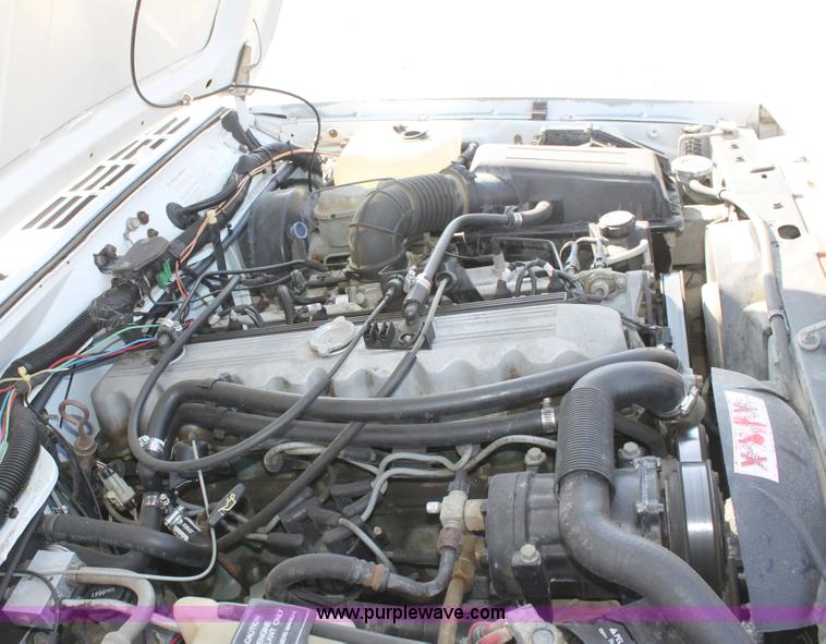 image for item B8506 1991 Jeep Cherokee SUV