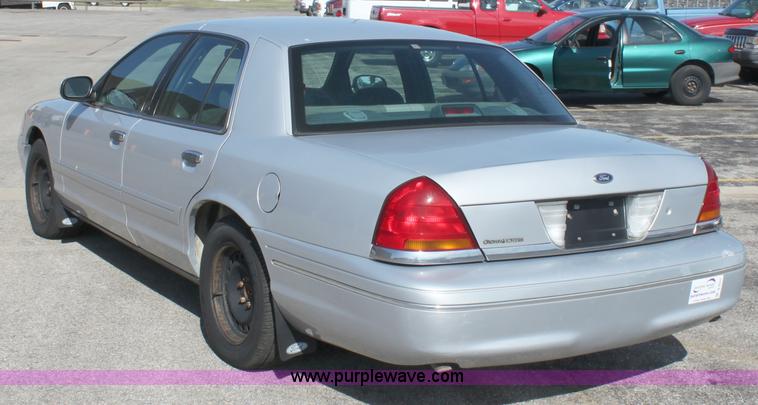 image for item B8507 2000 Ford Crown Victoria Police Interceptor
