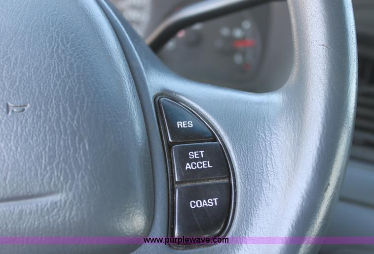 image for item B8507 2000 Ford Crown Victoria Police Interceptor