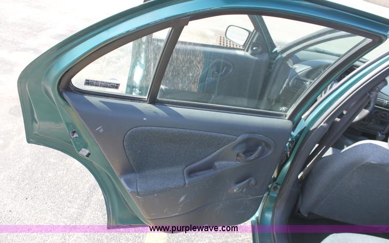 image for item B8508 1999 Chevrolet Cavalier