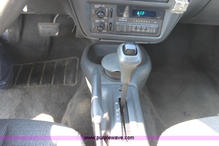 image for item B8508 1999 Chevrolet Cavalier