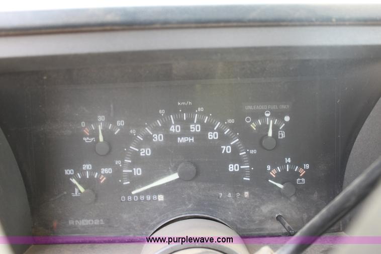 image for item B8510 1992 Chevrolet Cheyenne 2500 pickup truck