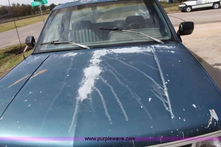 image for item B8510 1992 Chevrolet Cheyenne 2500 pickup truck